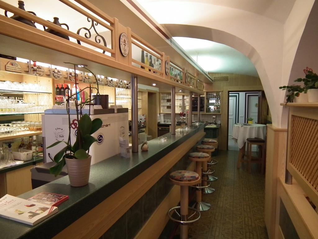 Hotel Die Traube アドモント エクステリア 写真